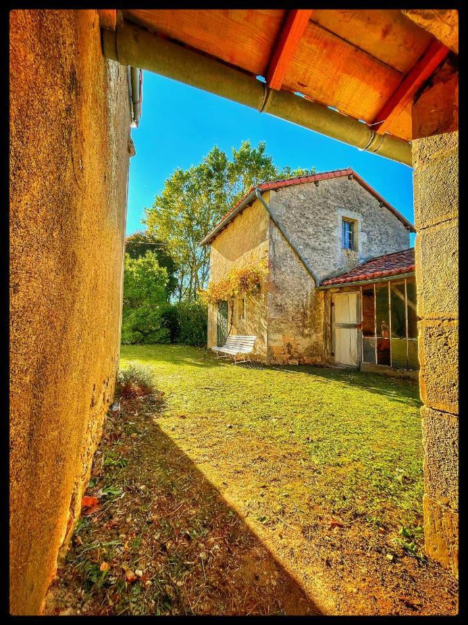 Les Maisons Du Bonheur Bed & Breakfast Chateau-Garnier Exterior photo